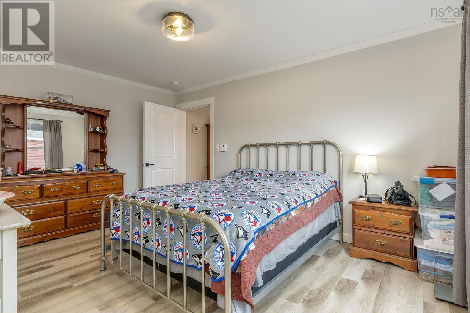 Property 19 of 28 of 38 Halton Drive