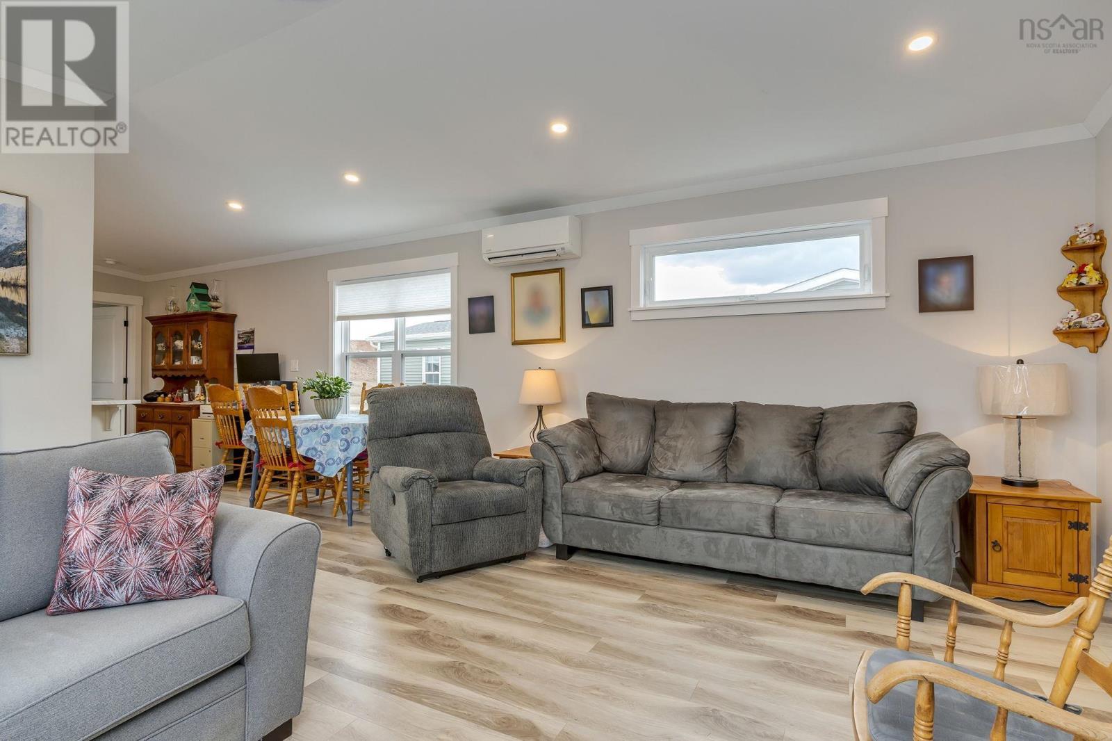 Property 9 of 28 of 38 Halton Drive