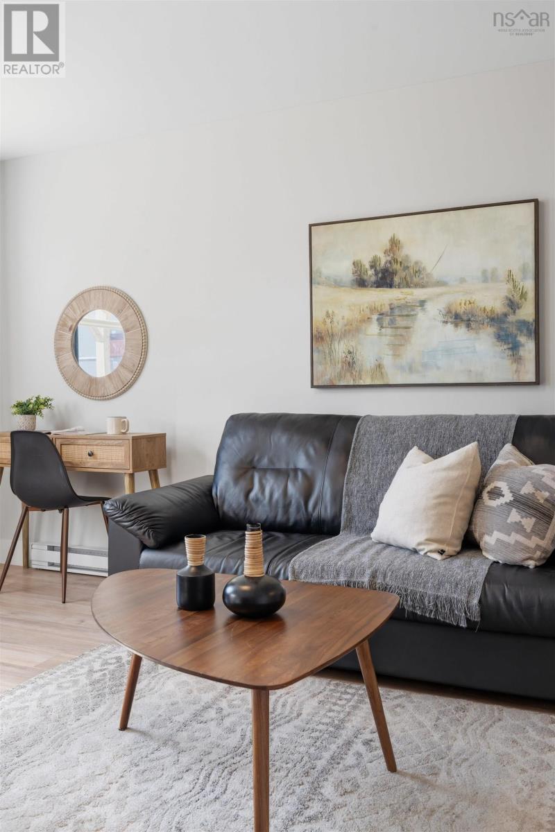 Property 39 of 46 of 105 Titanium Crescent