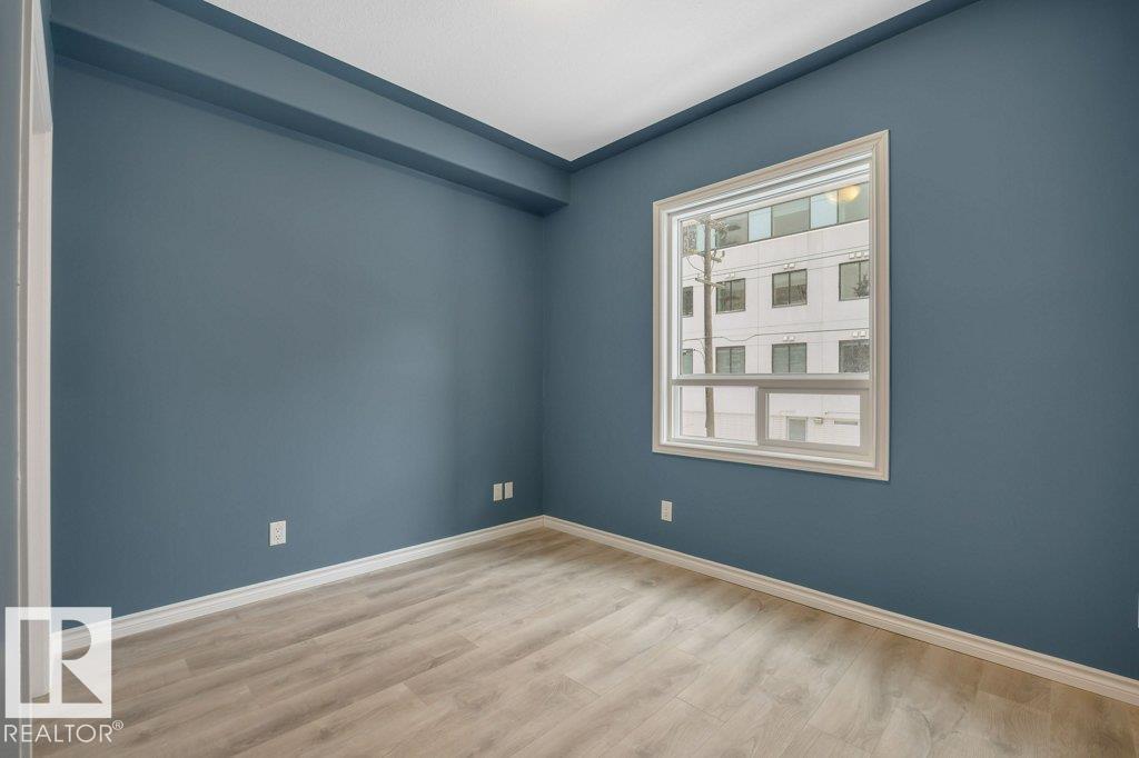 #203 10046 110 ST NW, Edmonton