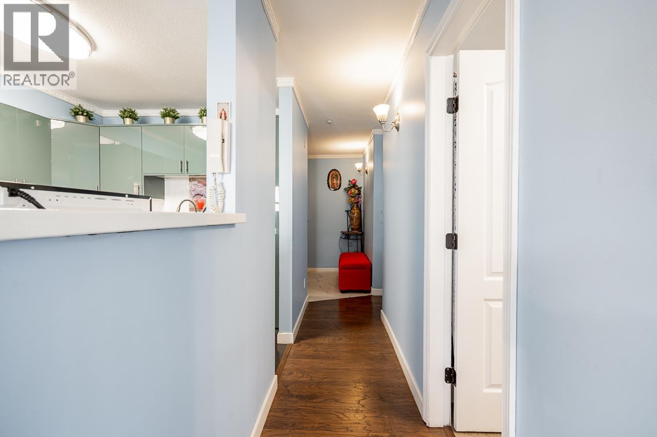 301 19128 FORD ROAD, Pitt Meadows