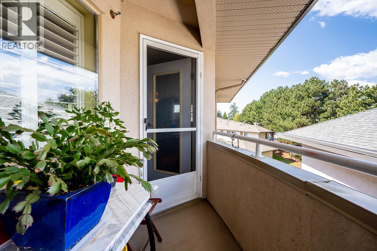301 19128 FORD ROAD, Pitt Meadows