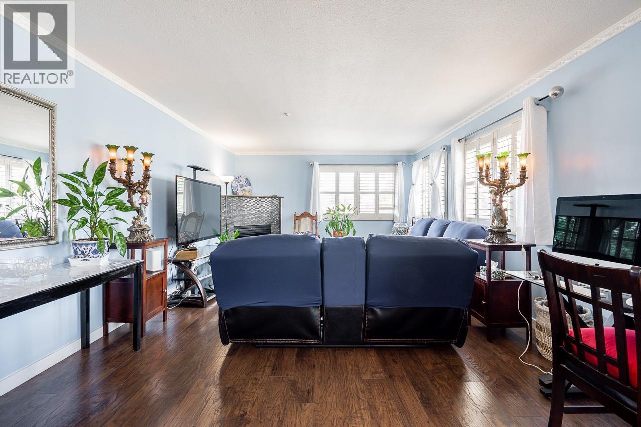301 19128 FORD ROAD, Pitt Meadows