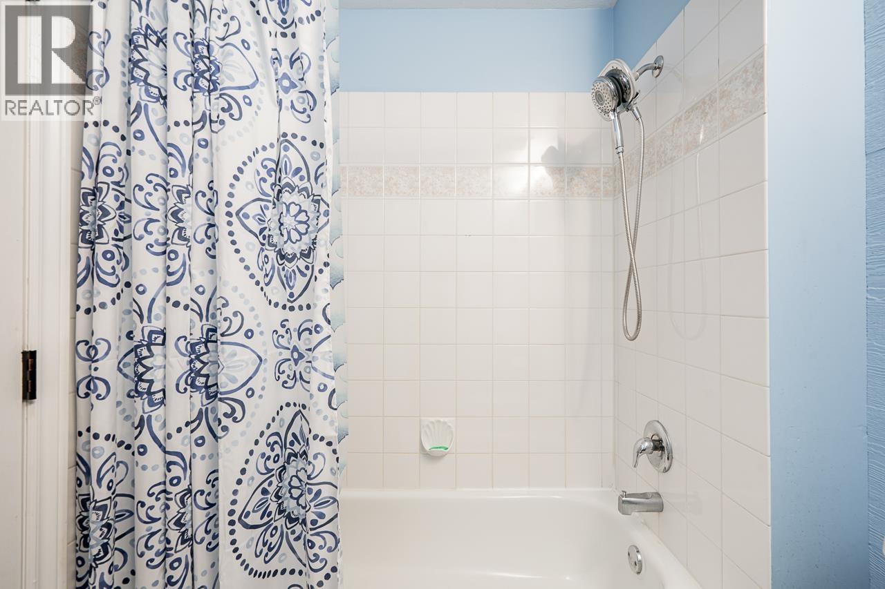 301 19128 FORD ROAD, Pitt Meadows