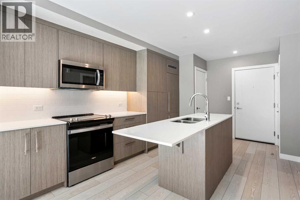 #111 310 15 Avenue SW - 4