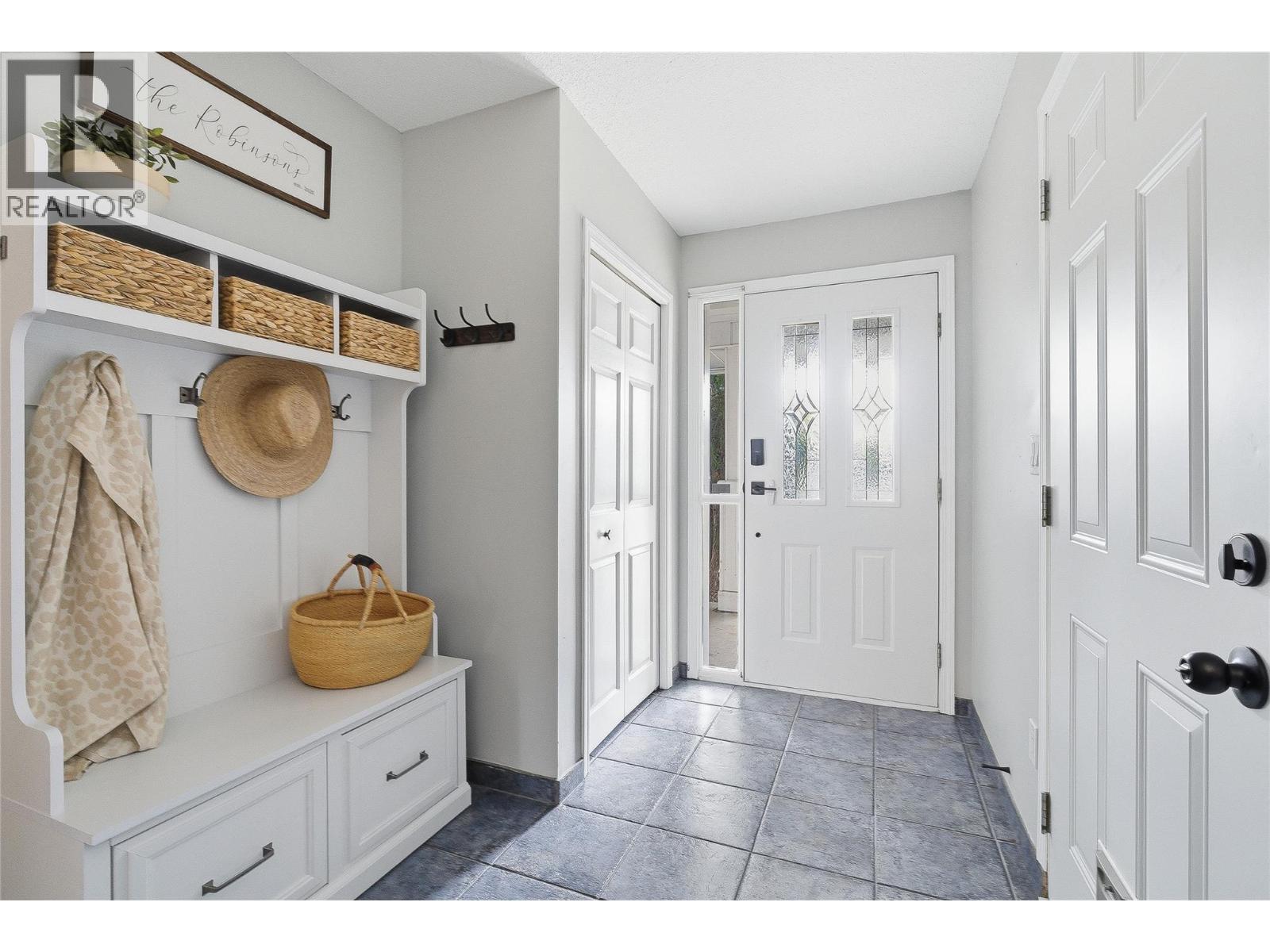 418 MALAHAT Place - Image 3