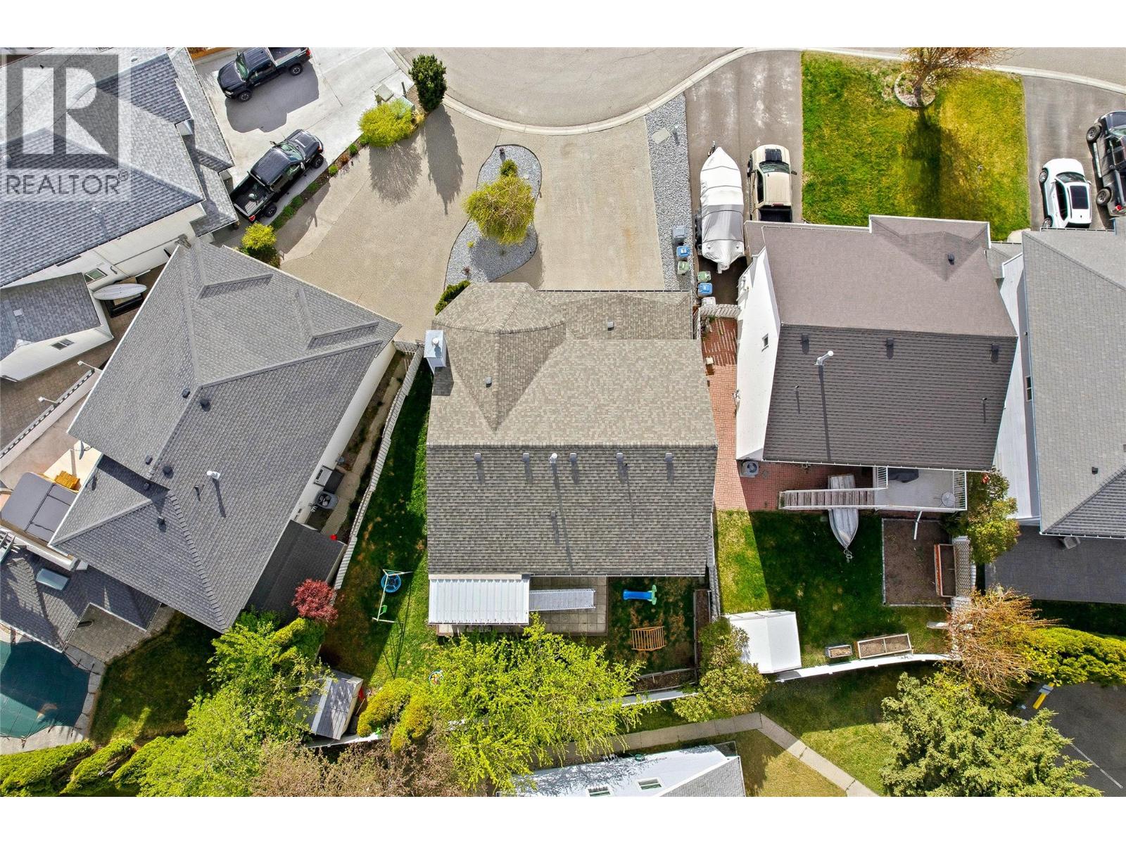 418 MALAHAT Place - 46