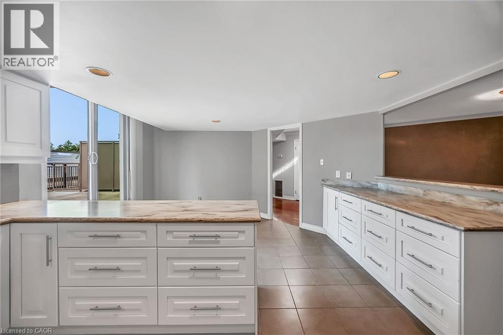 150 WILSON Street W Unit# PH1, Ancaster, Ontario, L9G4E7 — Photo 17