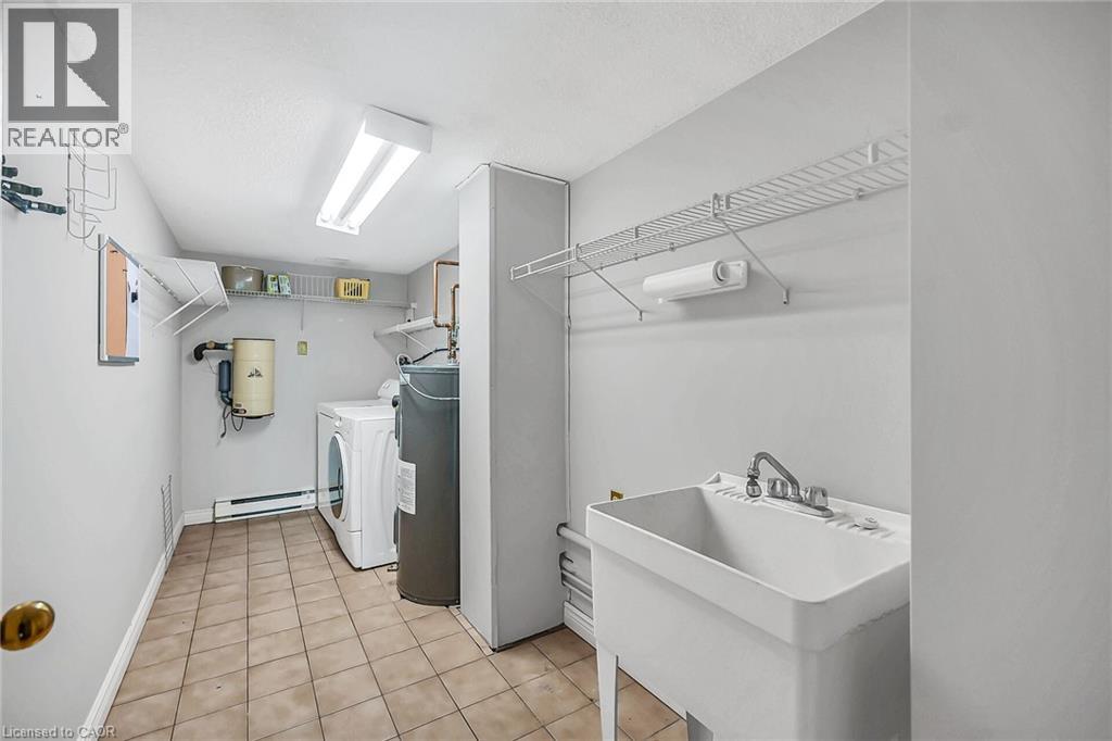 #PH1 150 WILSON Street W - 32