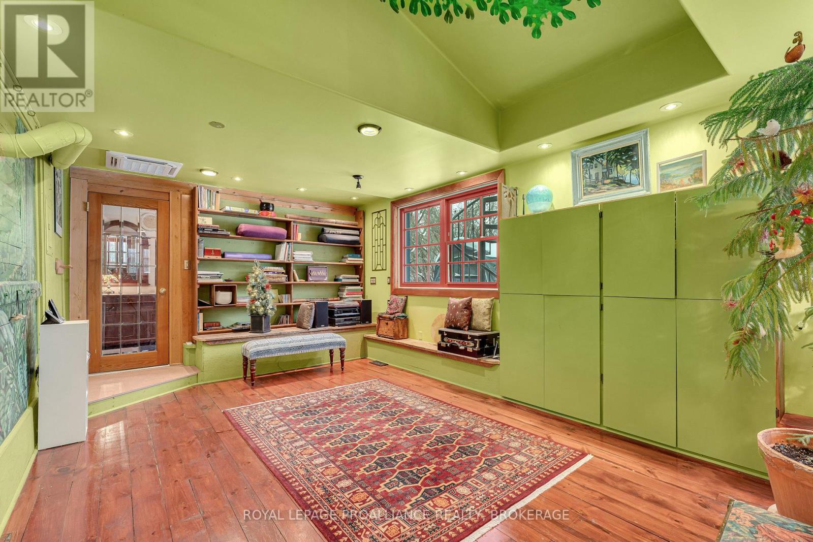 6014 MAIN STREET - 20
