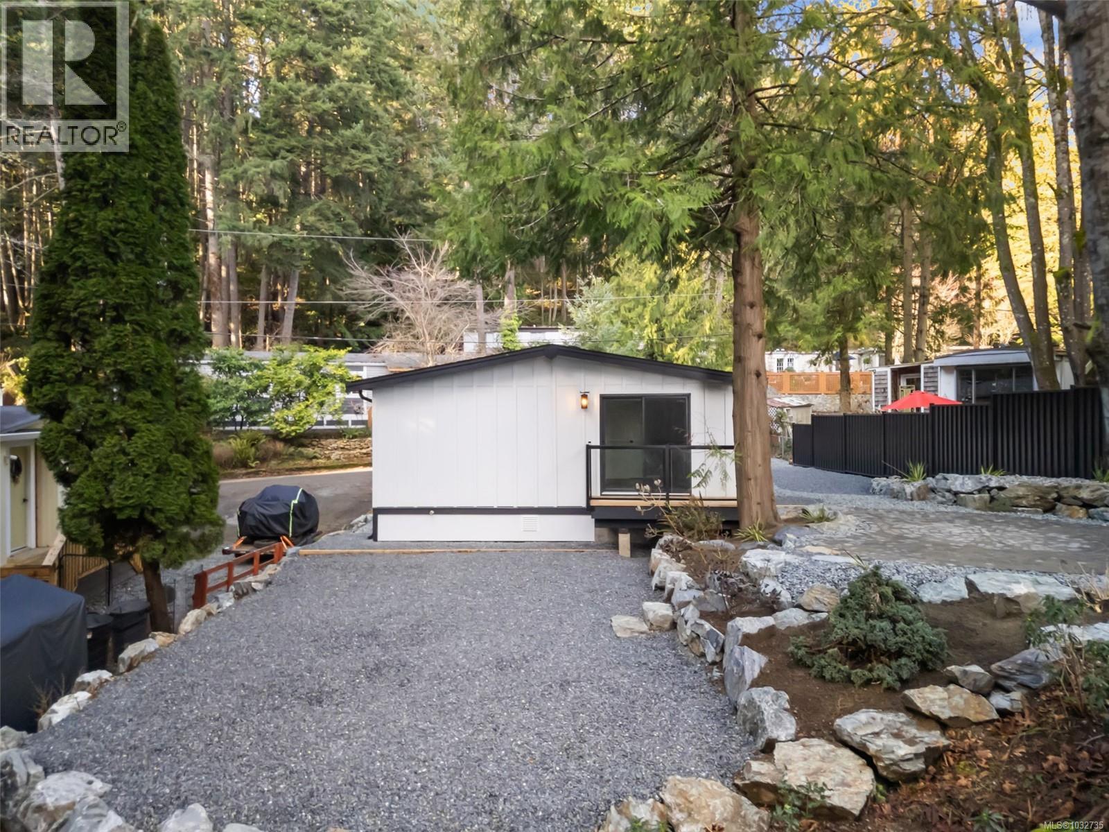 #110 2500 Florence Lake Rd - 32