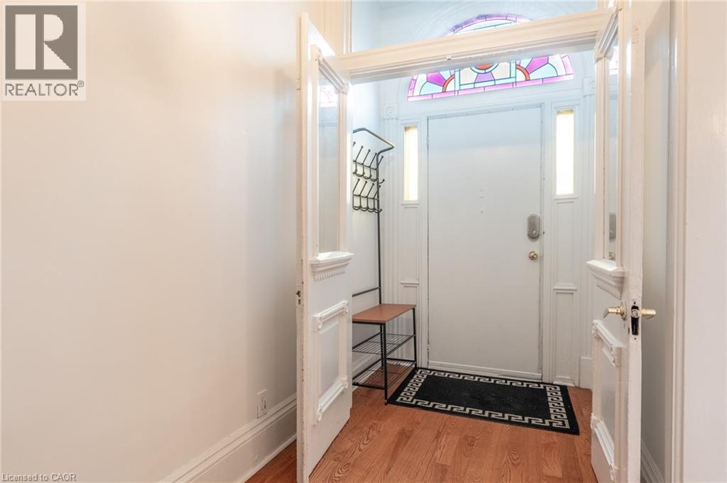 198 BAY Street N, Hamilton, Ontario, L8R2P9 — Photo 5