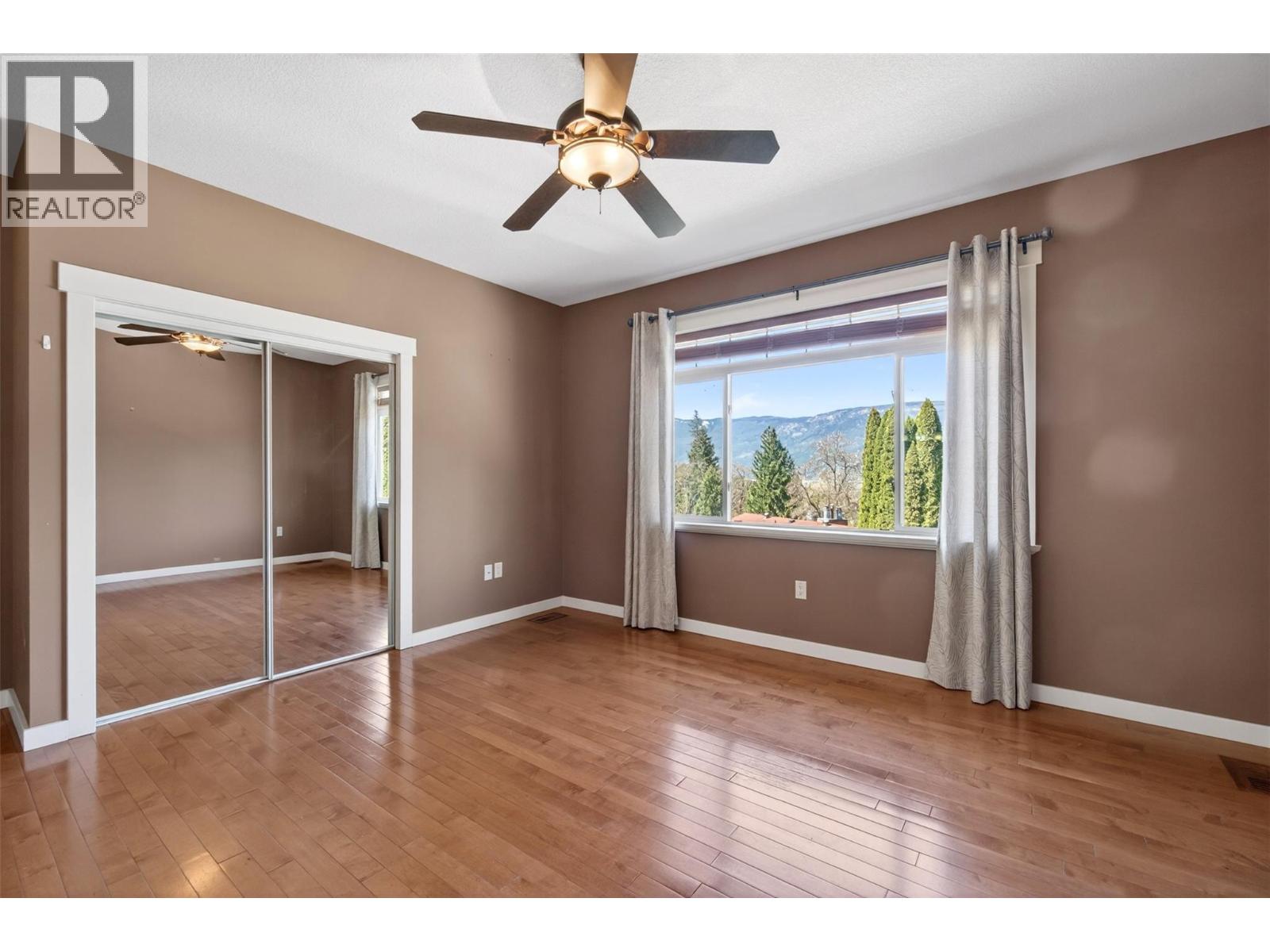 1291 23 Avenue SW - 26