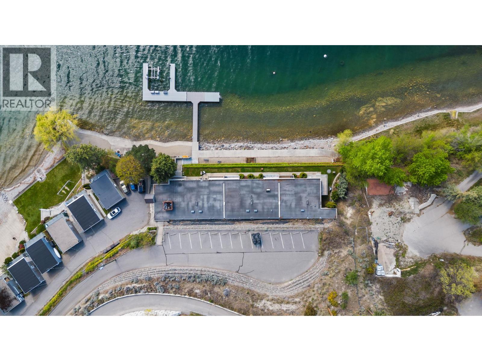 #100 3050 Seclusion Bay Road - 15