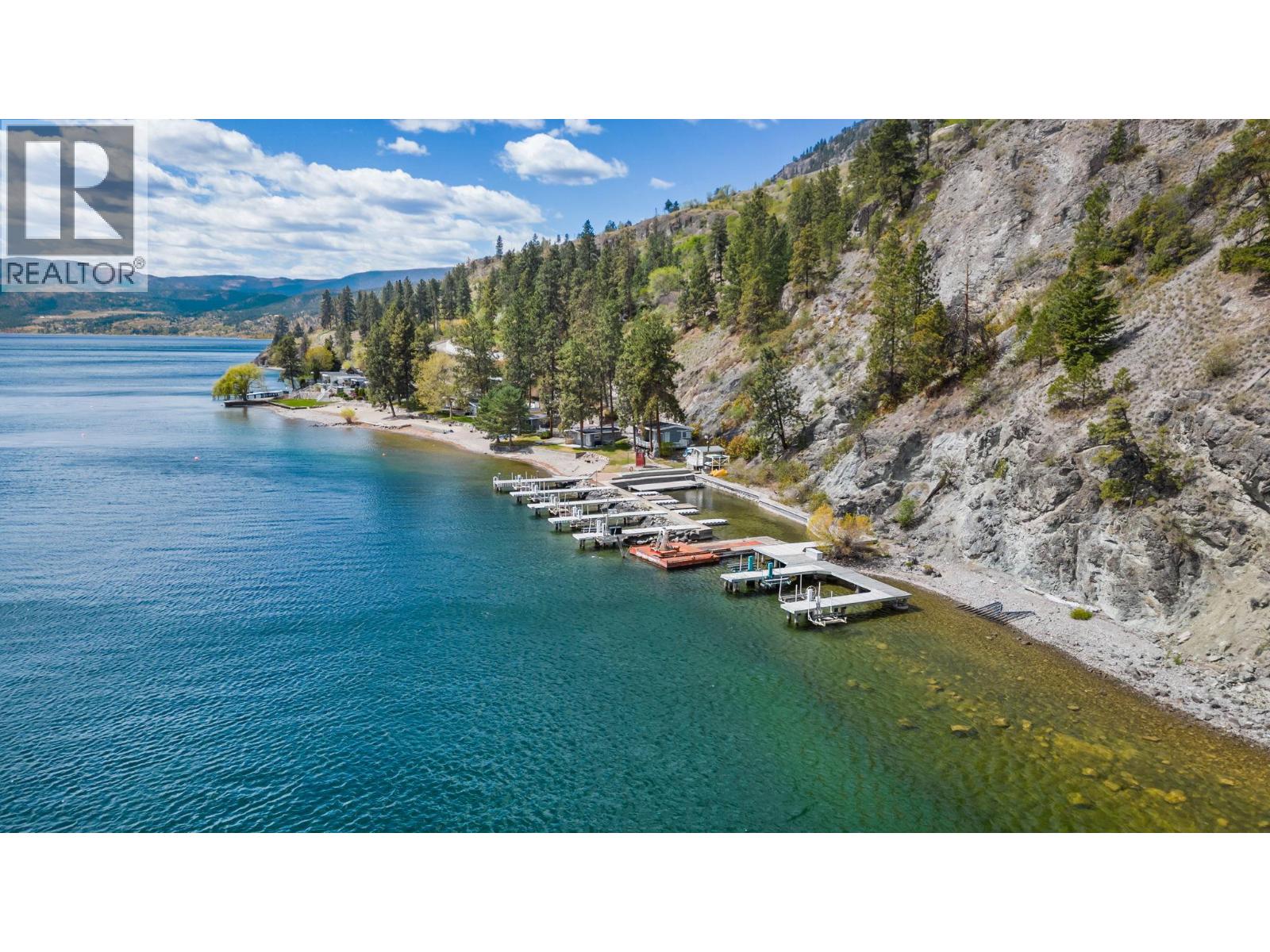 #100 3050 Seclusion Bay Road - 14