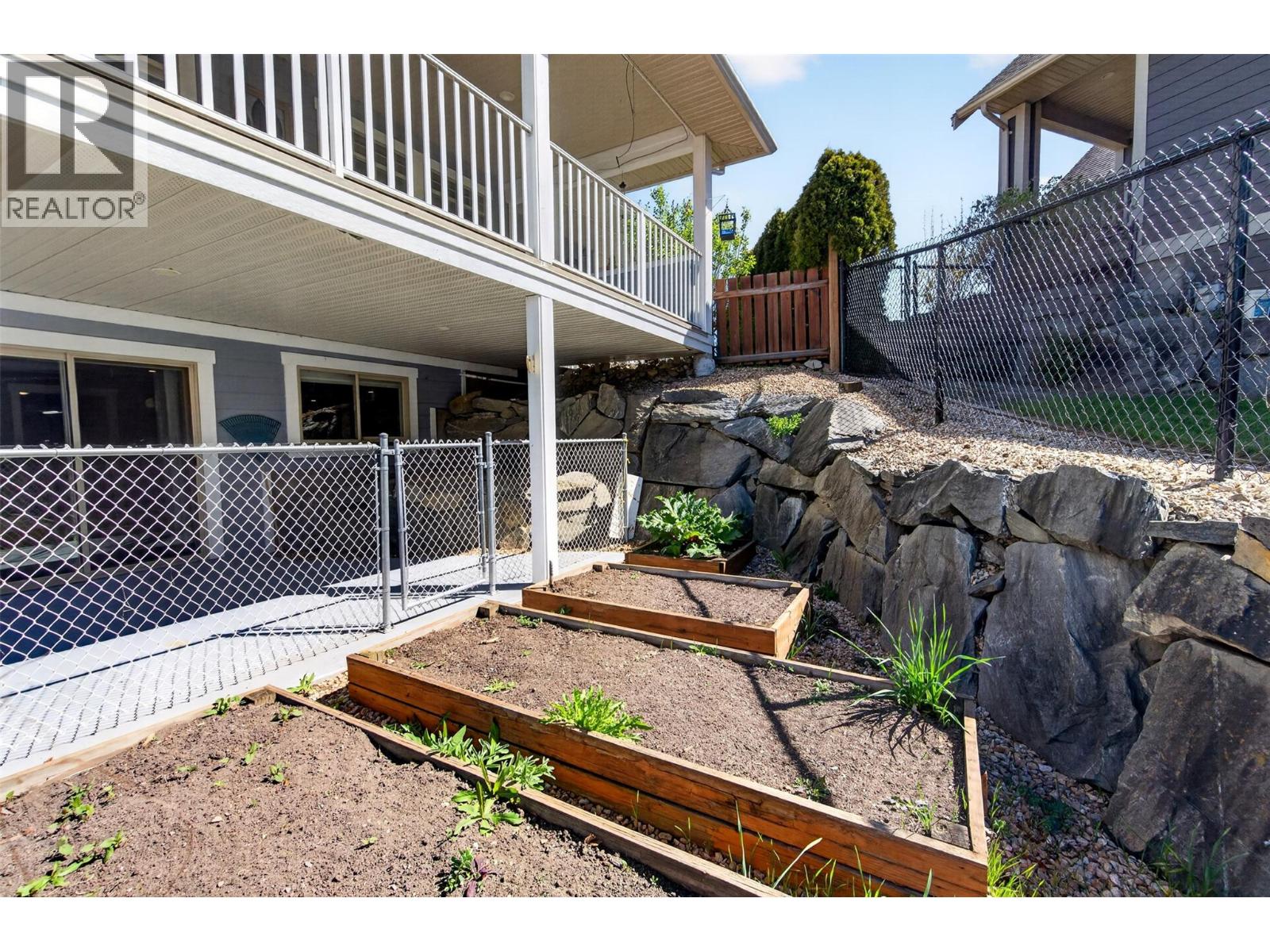 1291 23 Avenue SW - 75