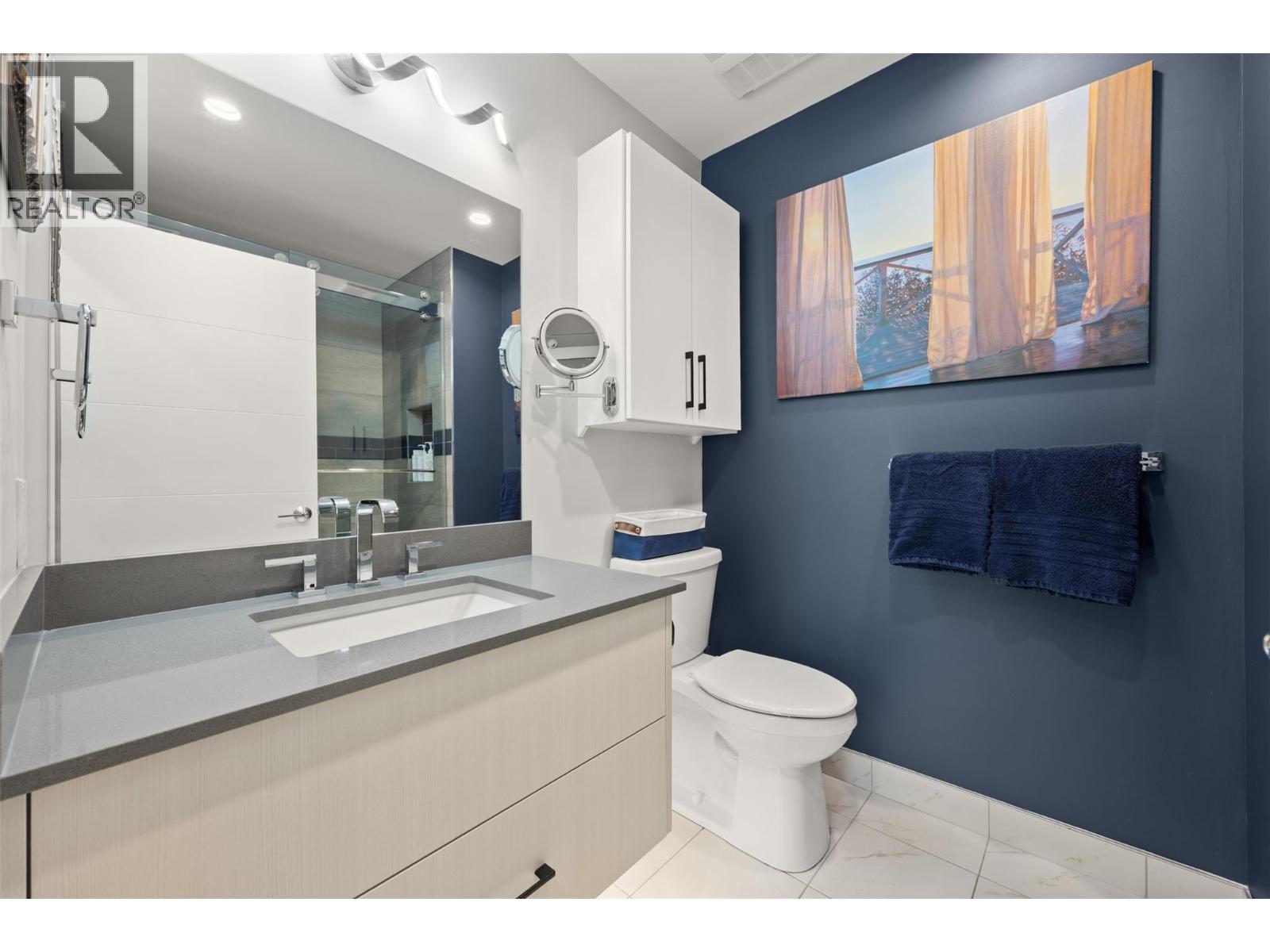 13417 Lakeshore Drive S Unit# 207, Summerland