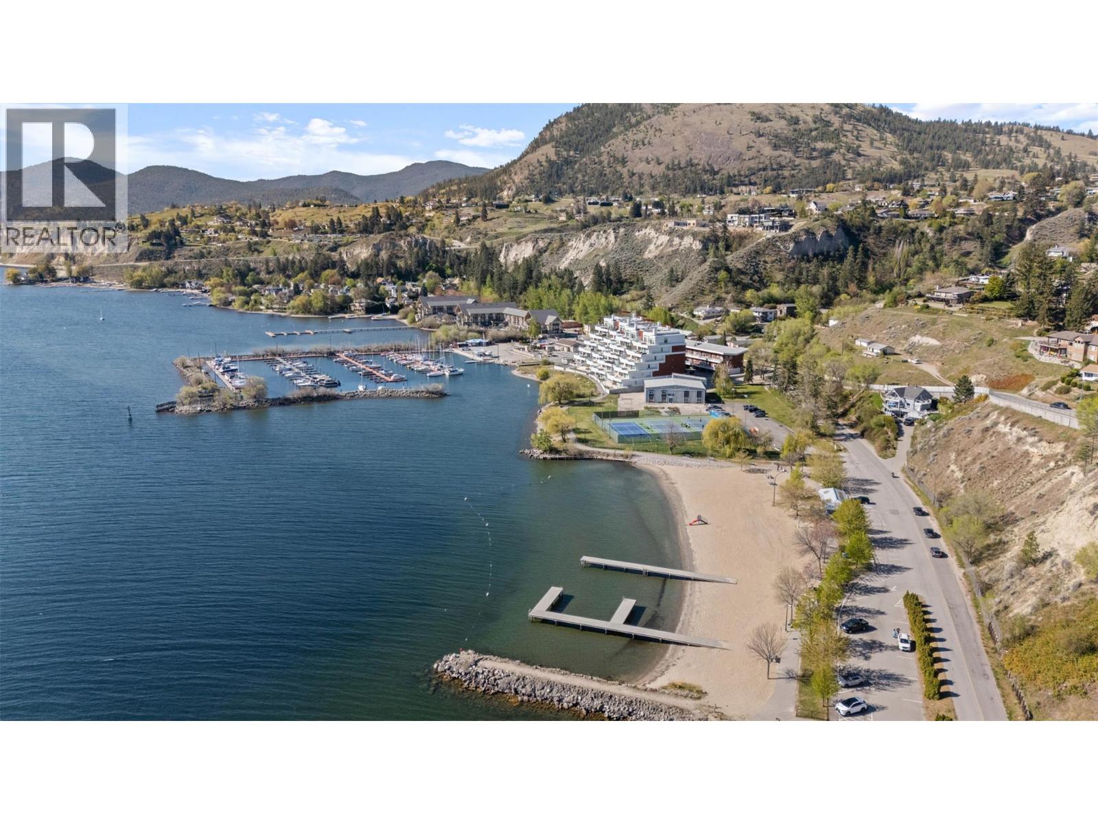 13417 Lakeshore Drive S Unit# 207, Summerland