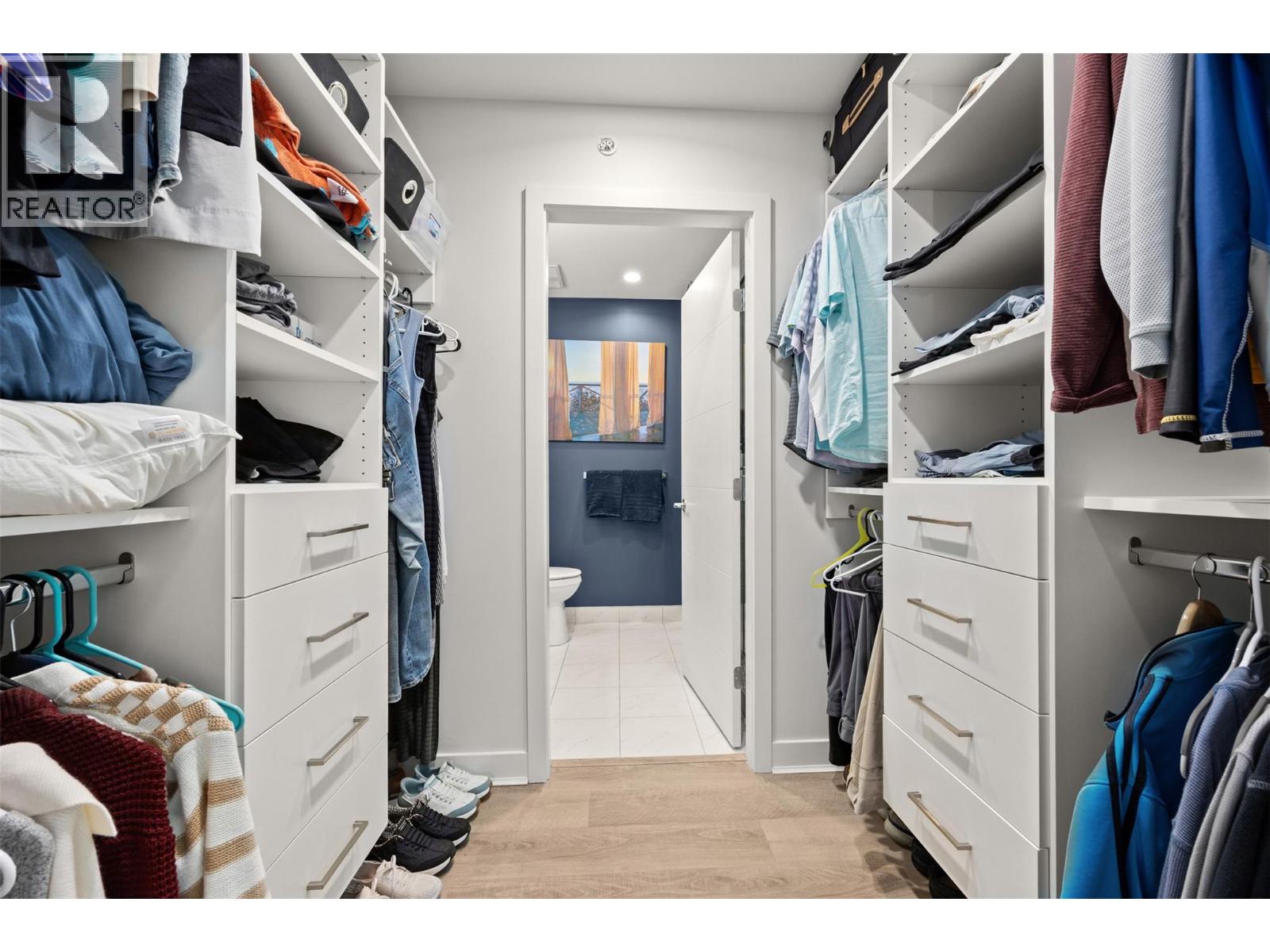 13417 Lakeshore Drive S Unit# 207, Summerland