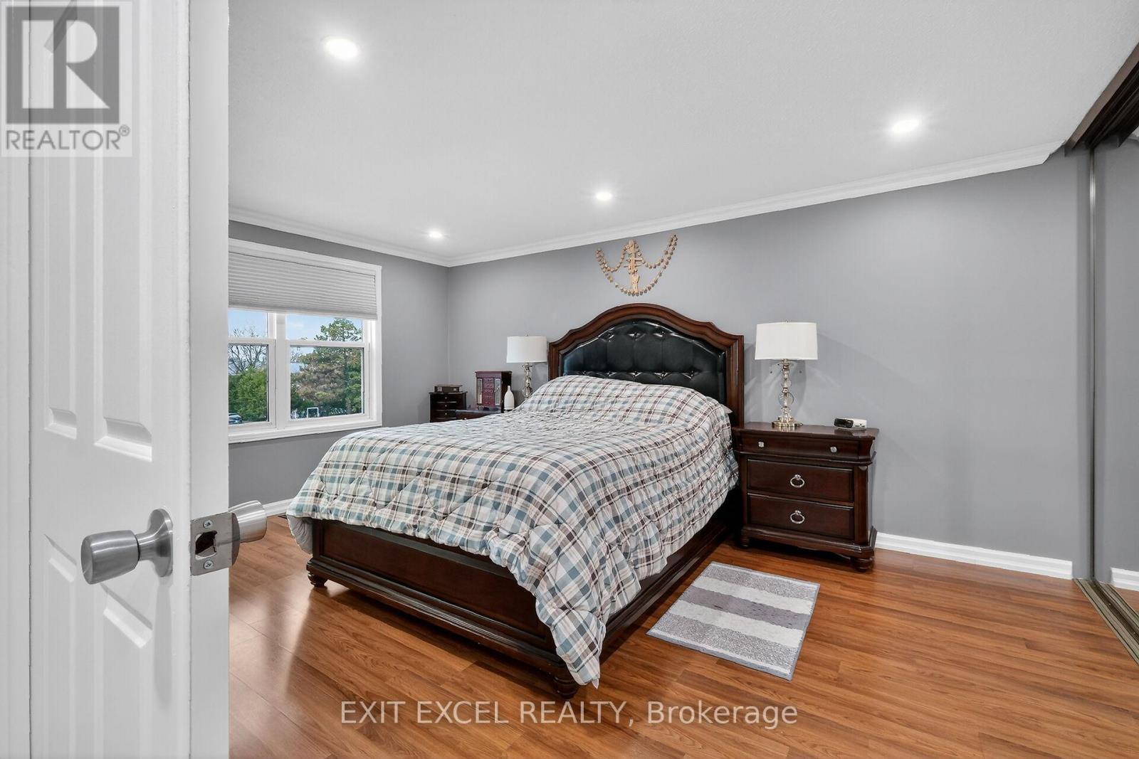58 FIRESIDE CRESCENT - 26