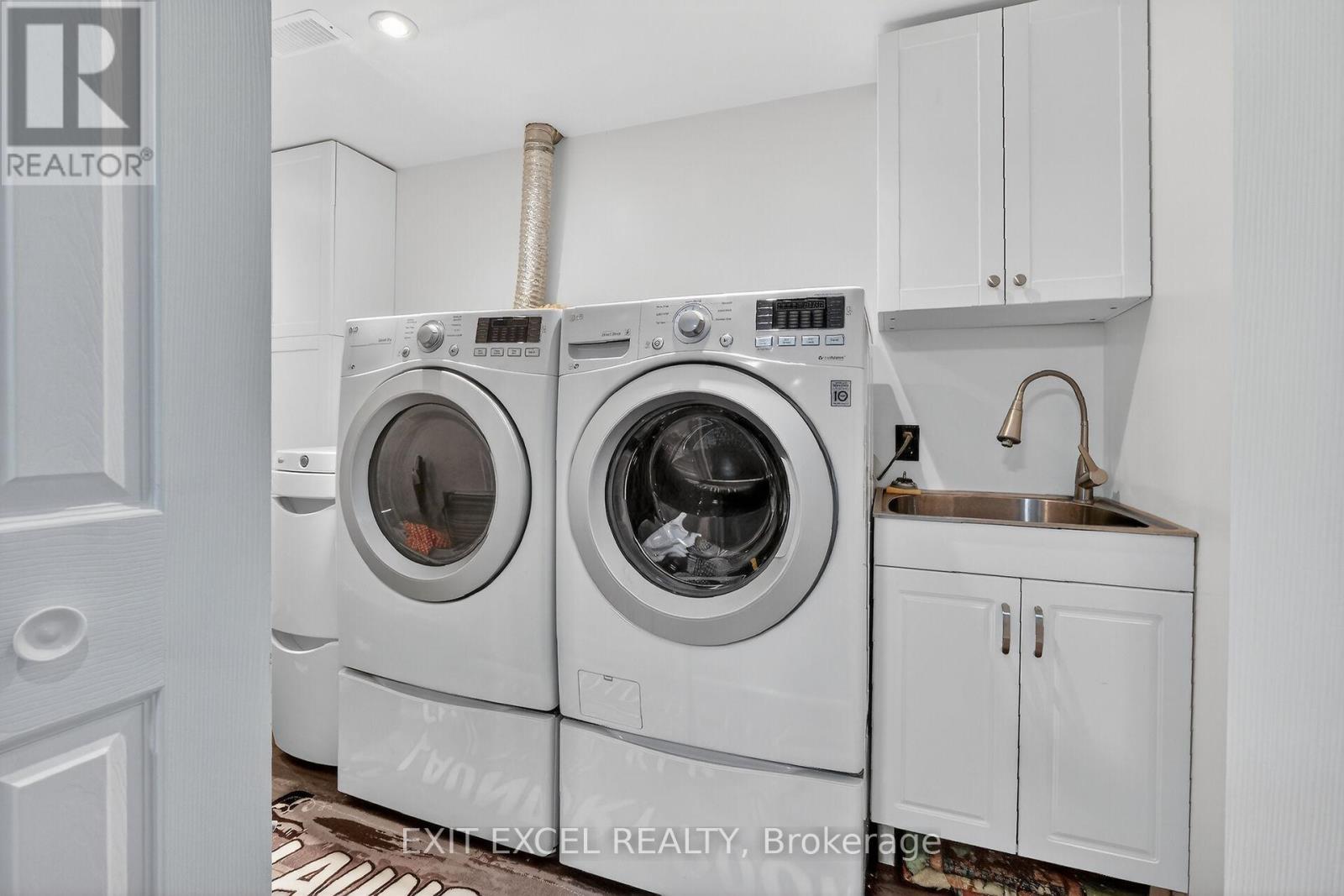 58 FIRESIDE CRESCENT - 41