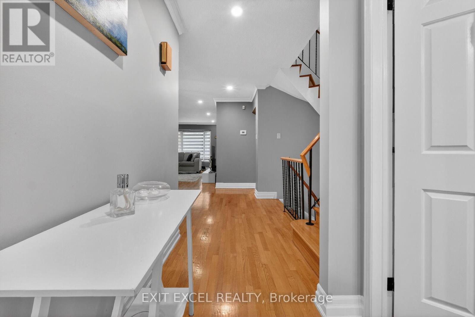 58 FIRESIDE CRESCENT - 8
