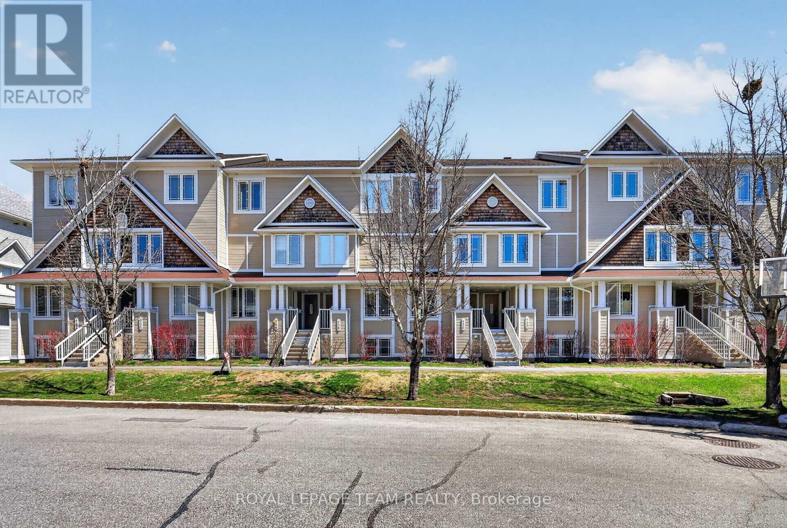 #13 424 HILLSBORO PRIVATE - 2