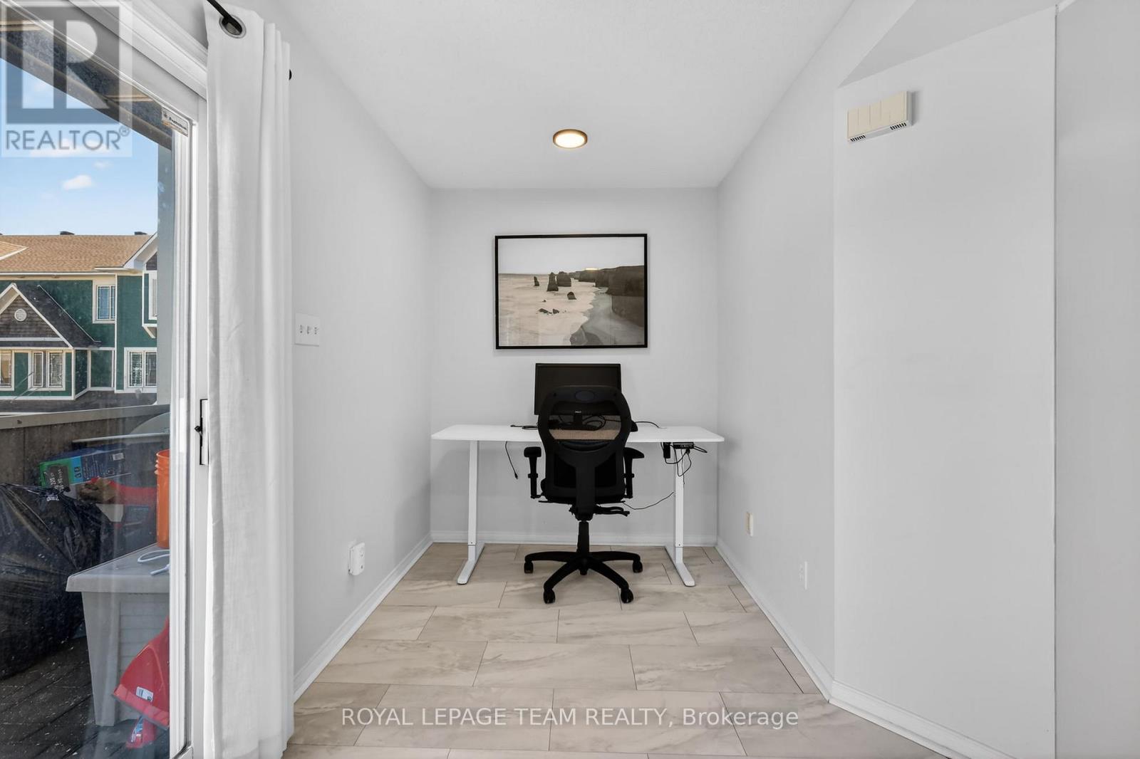#13 424 HILLSBORO PRIVATE - 21