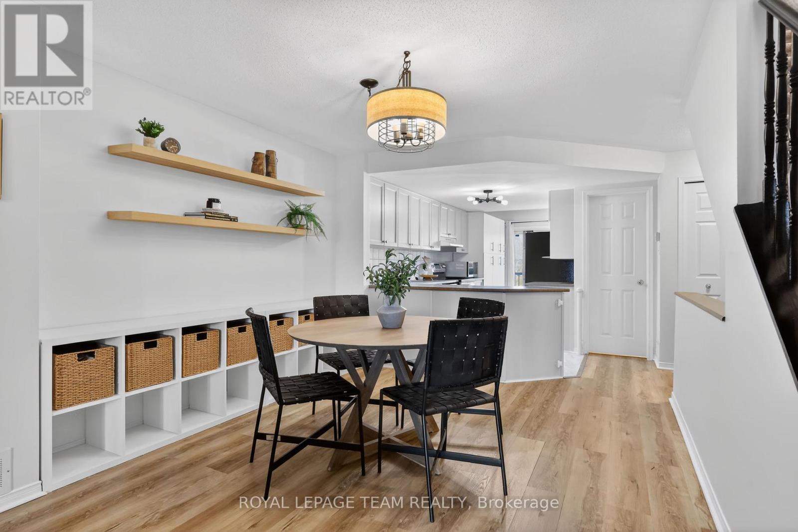 #13 424 HILLSBORO PRIVATE - 6