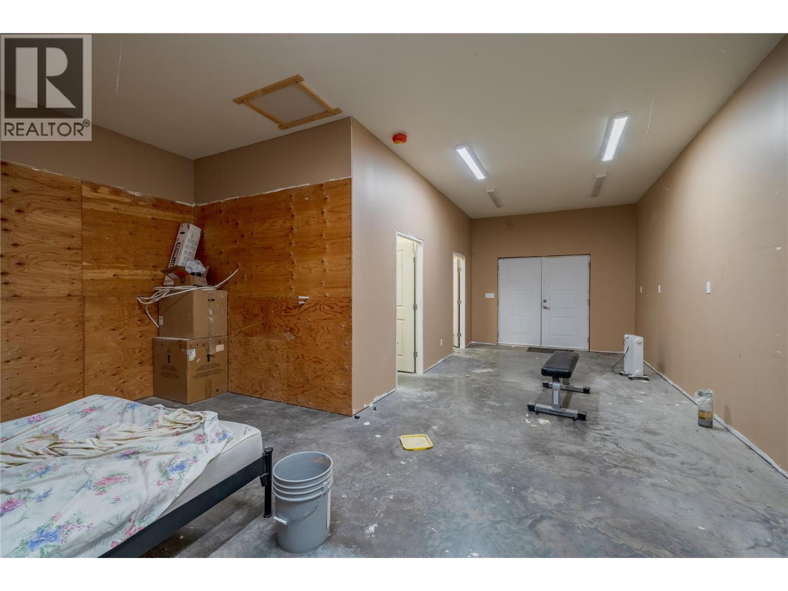 6696 Cariboo Highway 97 - 11