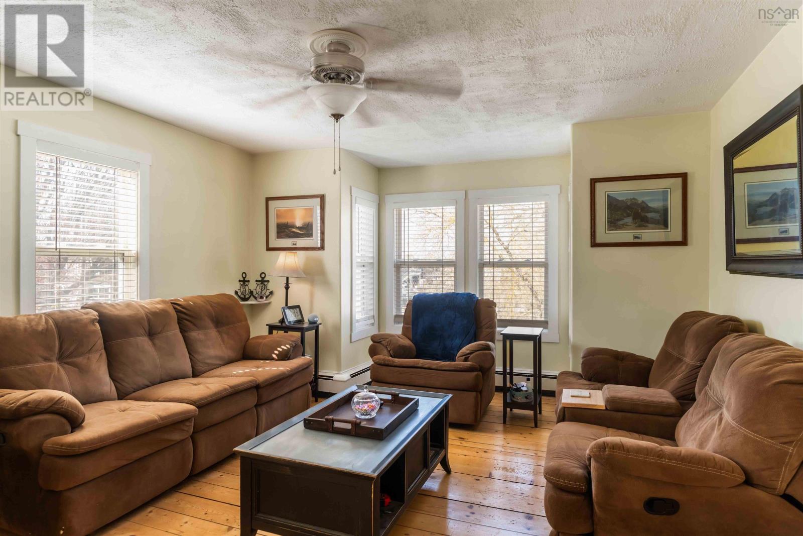 Property 29 of 49 of 15 George Street