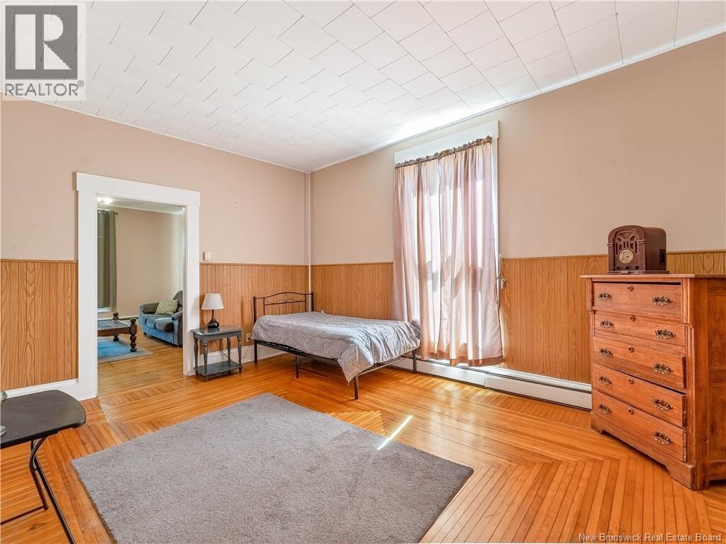 4 Elm Street - 23