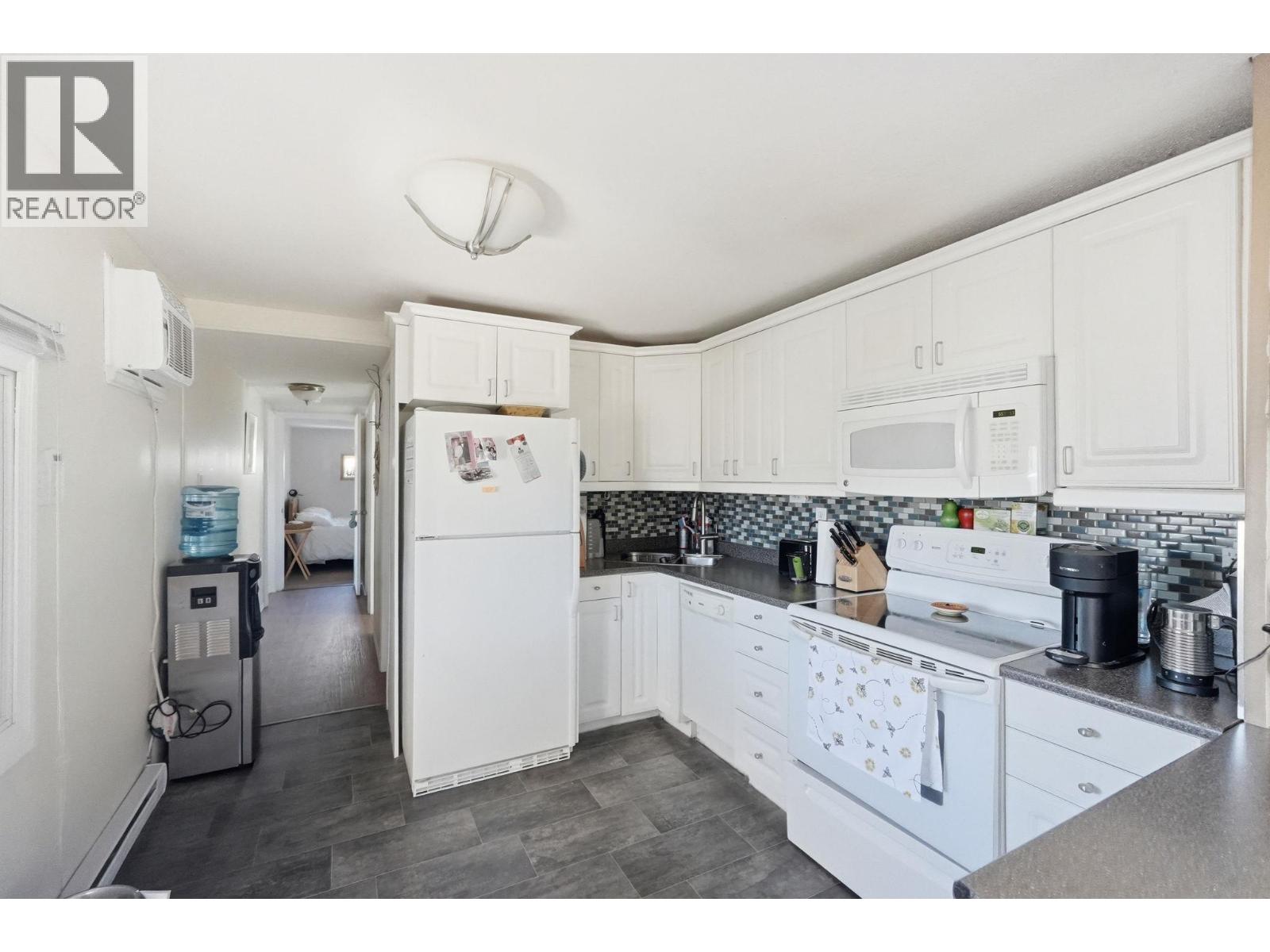 3832 33RD Street, Osoyoos