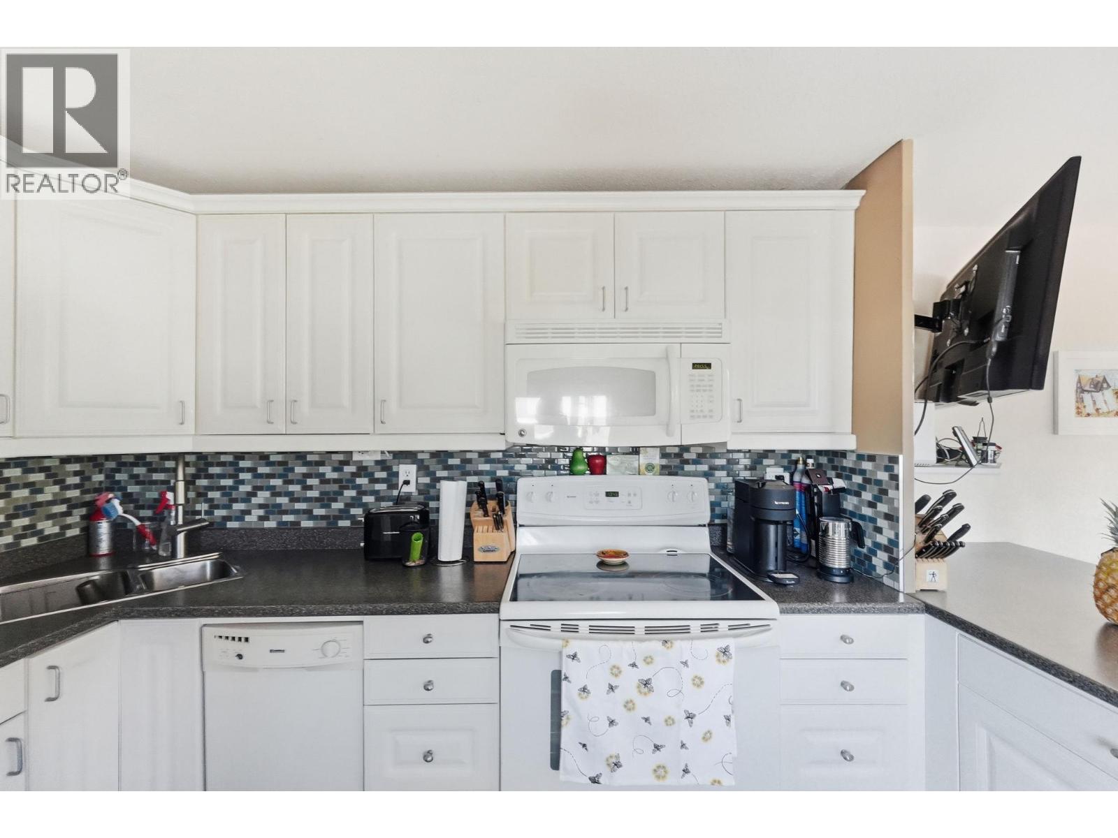 3832 33RD Street, Osoyoos