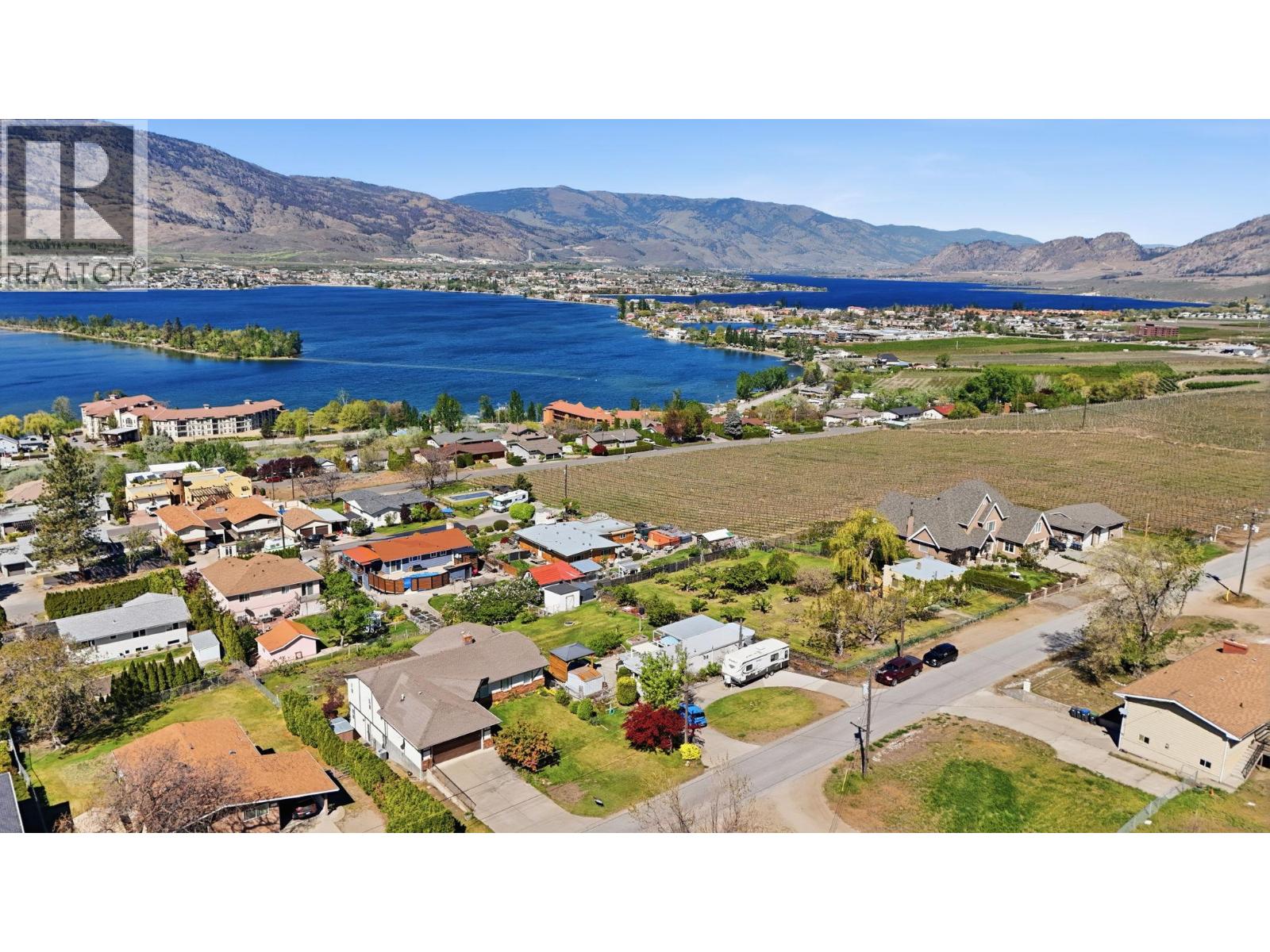 3832 33RD Street, Osoyoos