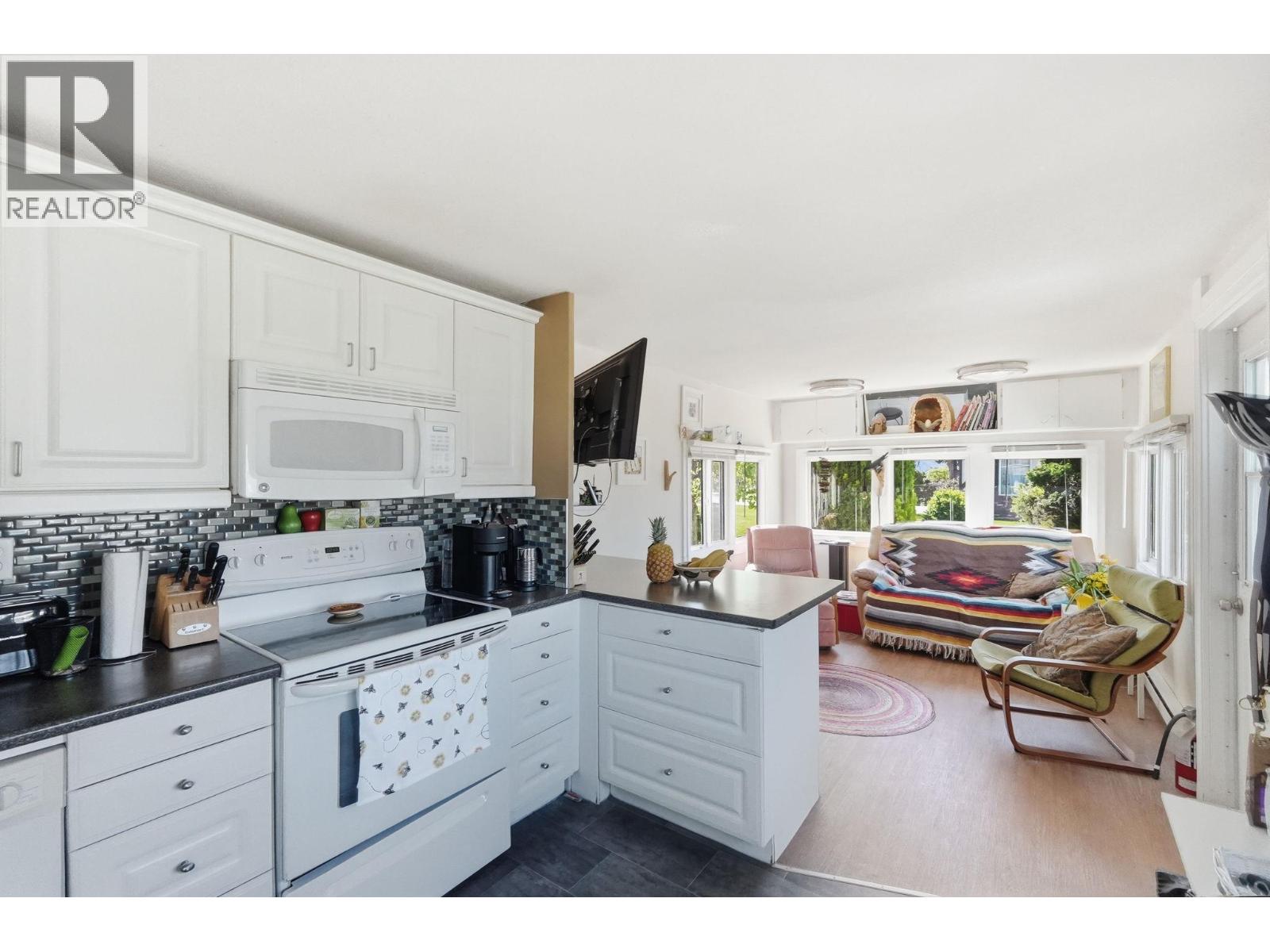 3832 33RD Street, Osoyoos