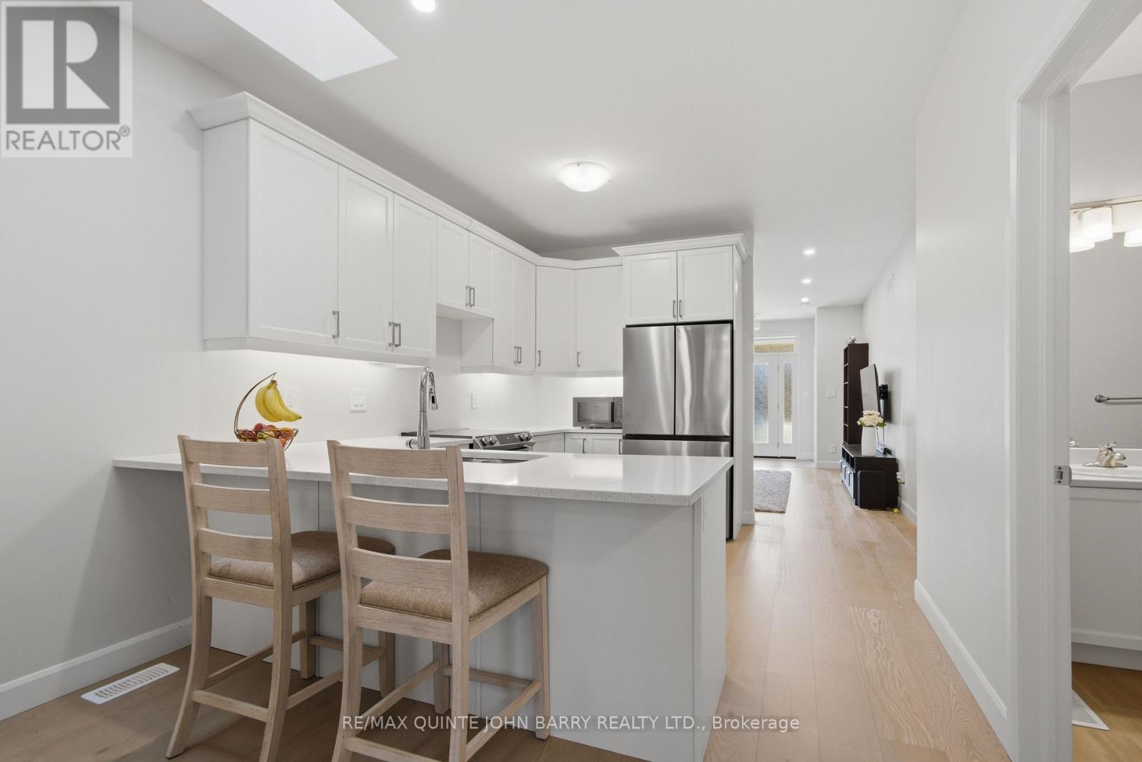 55 ATHABASKA DRIVE - 11