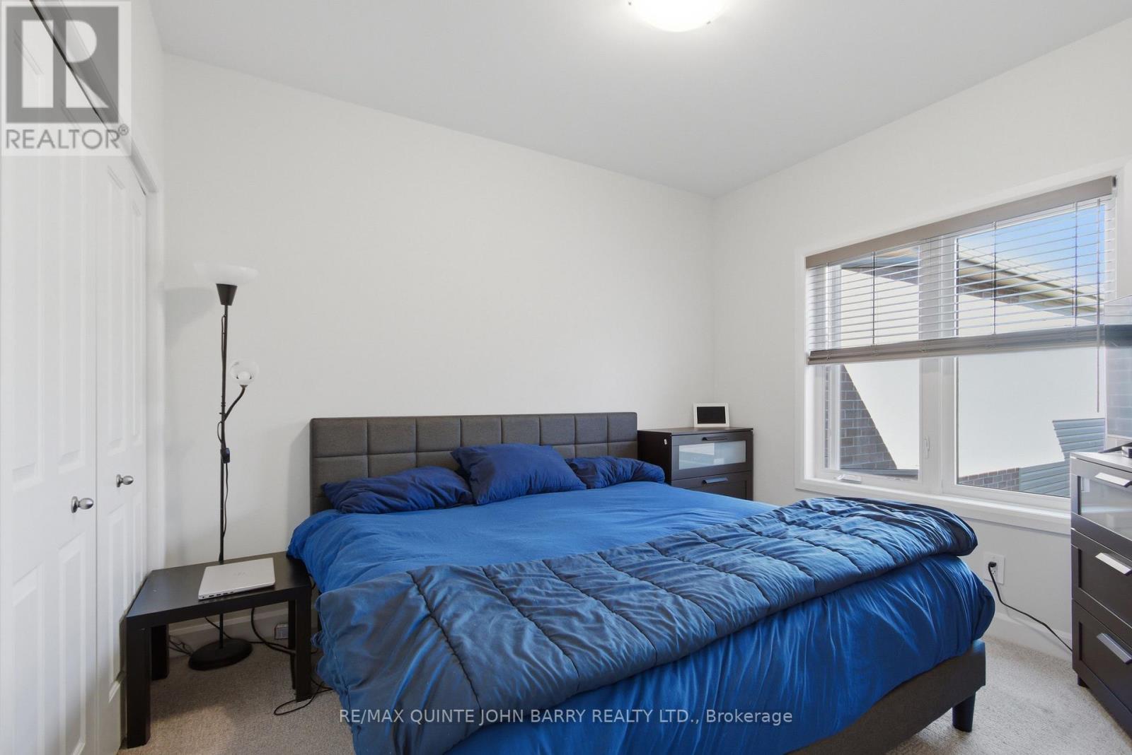 55 ATHABASKA DRIVE - 19