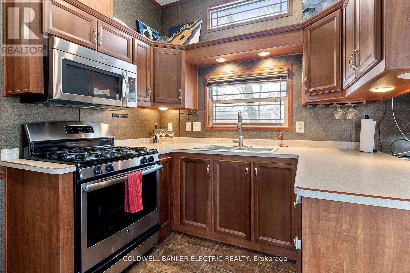 485B - 5139 HALSTEAD BEACH ROAD — photo 7