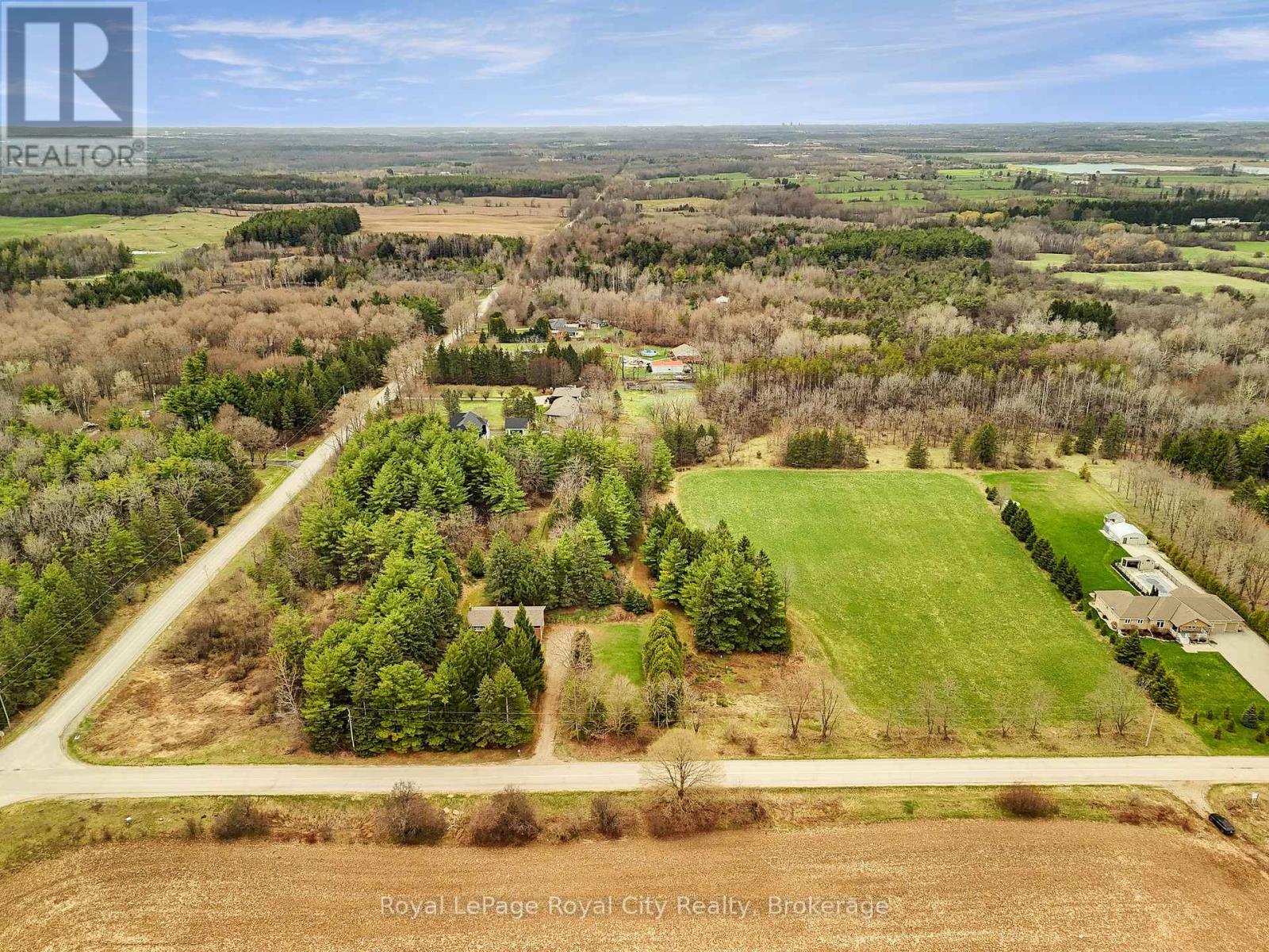 4620 20 SIDE ROAD N - 43