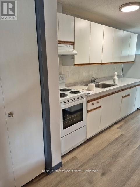 Apartment 2 - Kitchen