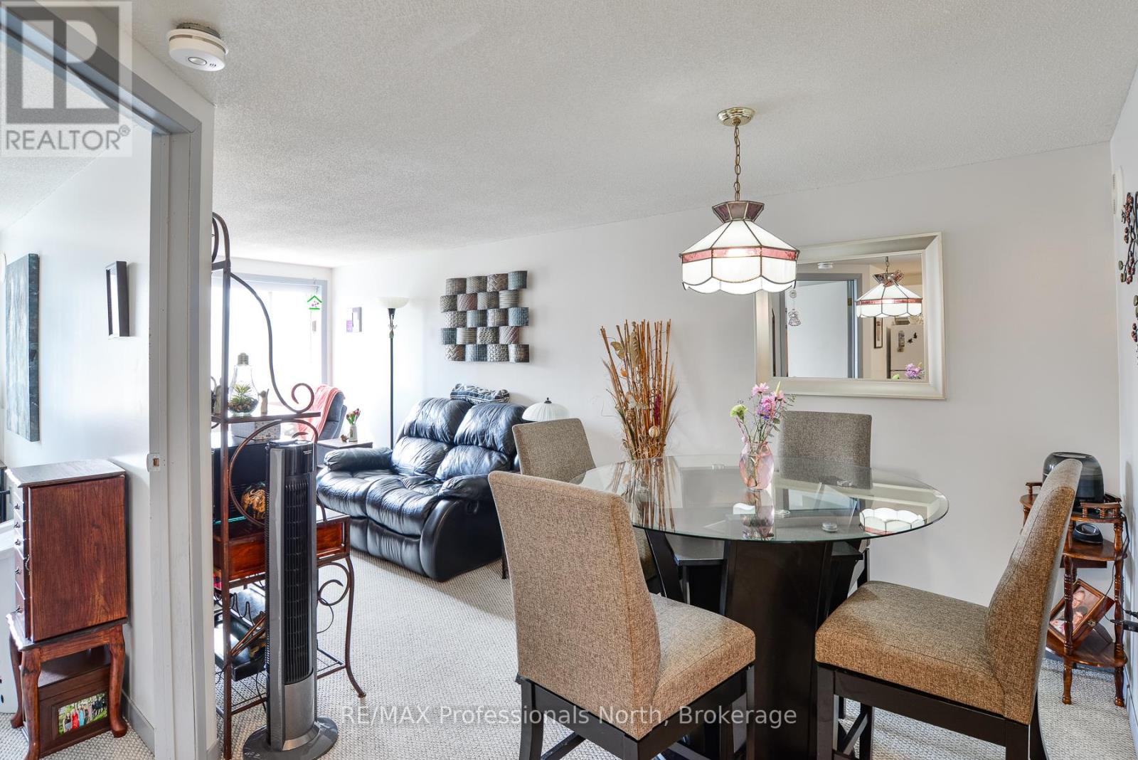 Apartment 3 - Dining room