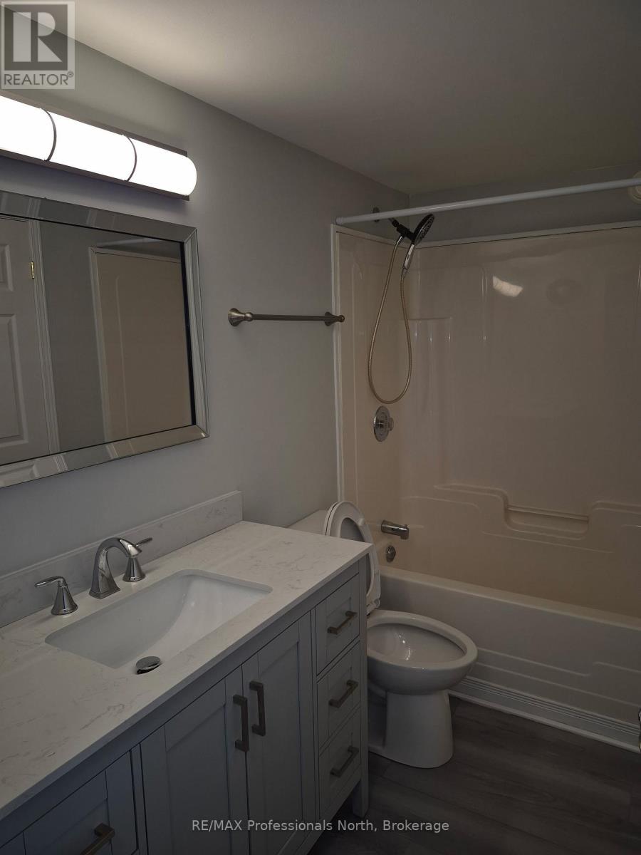 Apartment 4 - Bathroom