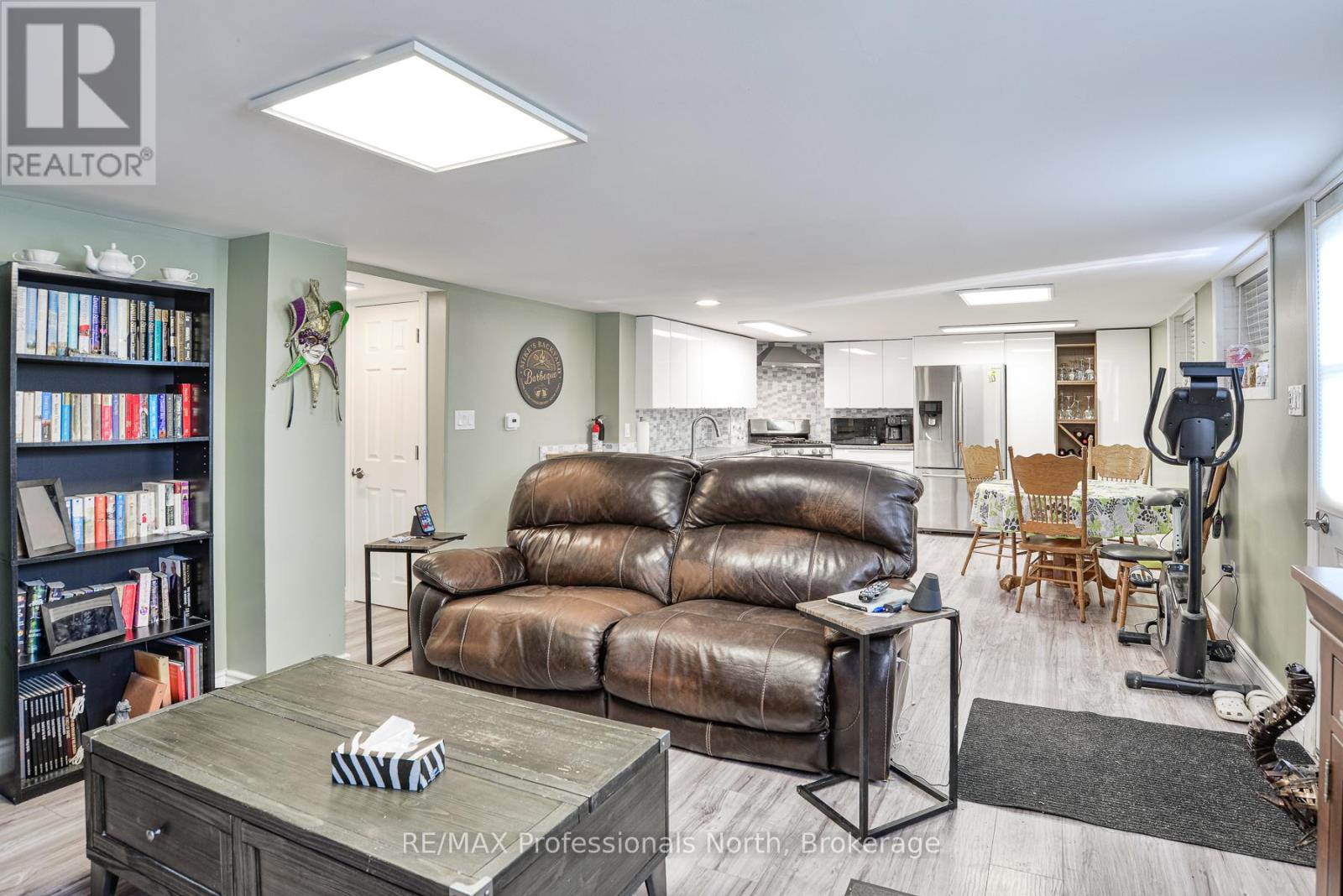 Apartment 1- Livingroom
