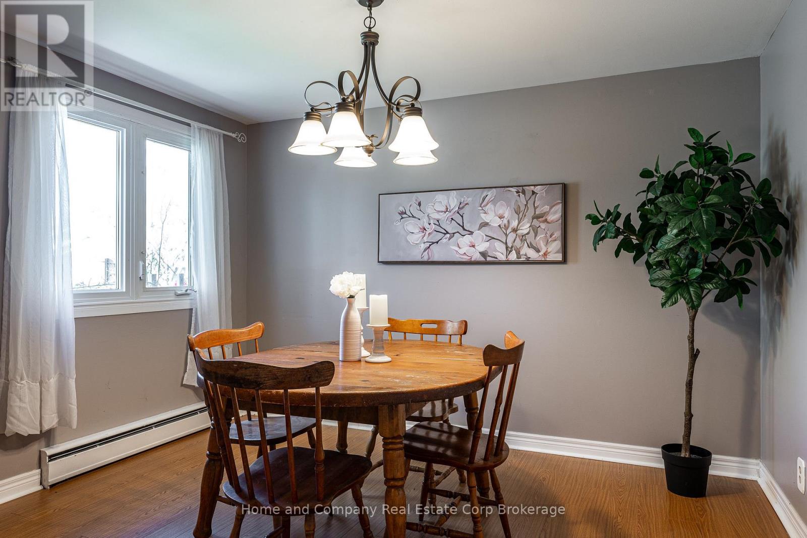34 KATHRYN CRESCENT - Image 3