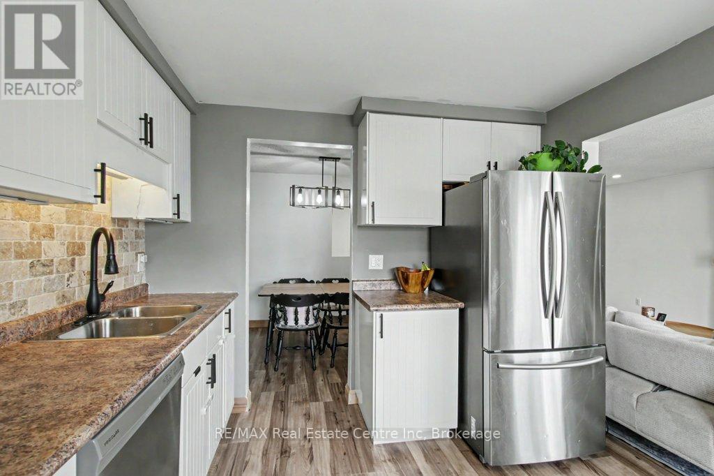 304 AUDEN ROAD - 10