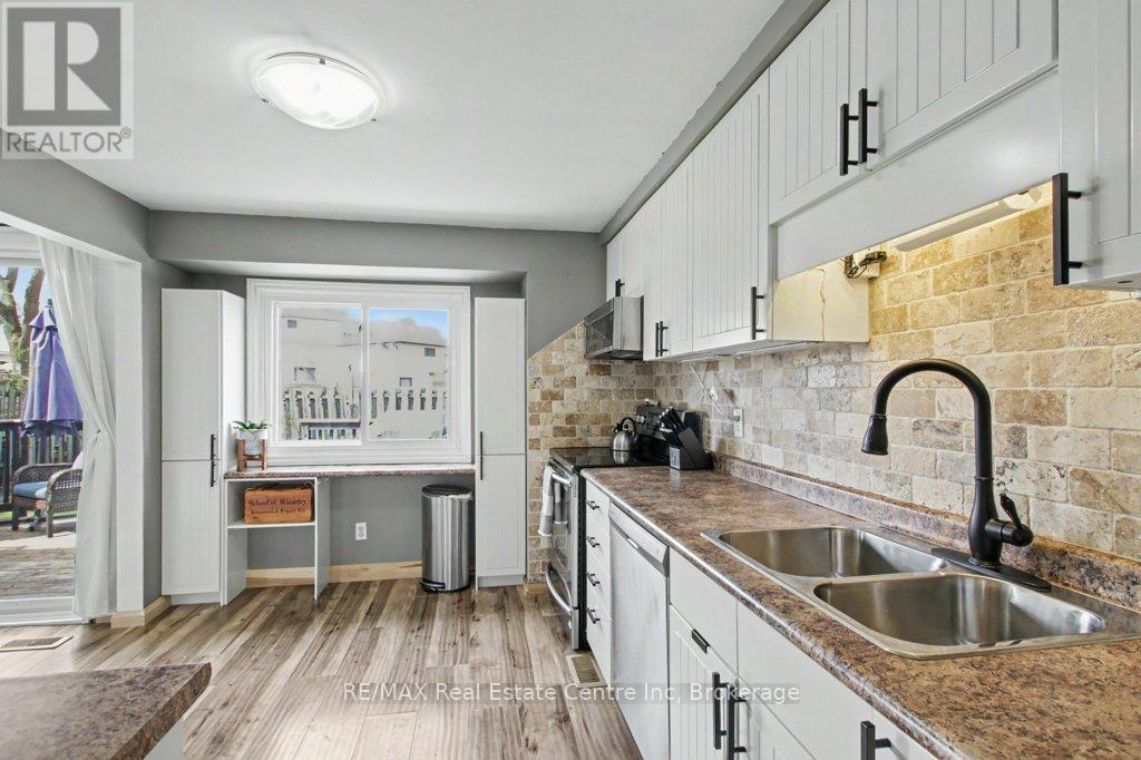 304 AUDEN ROAD - 11