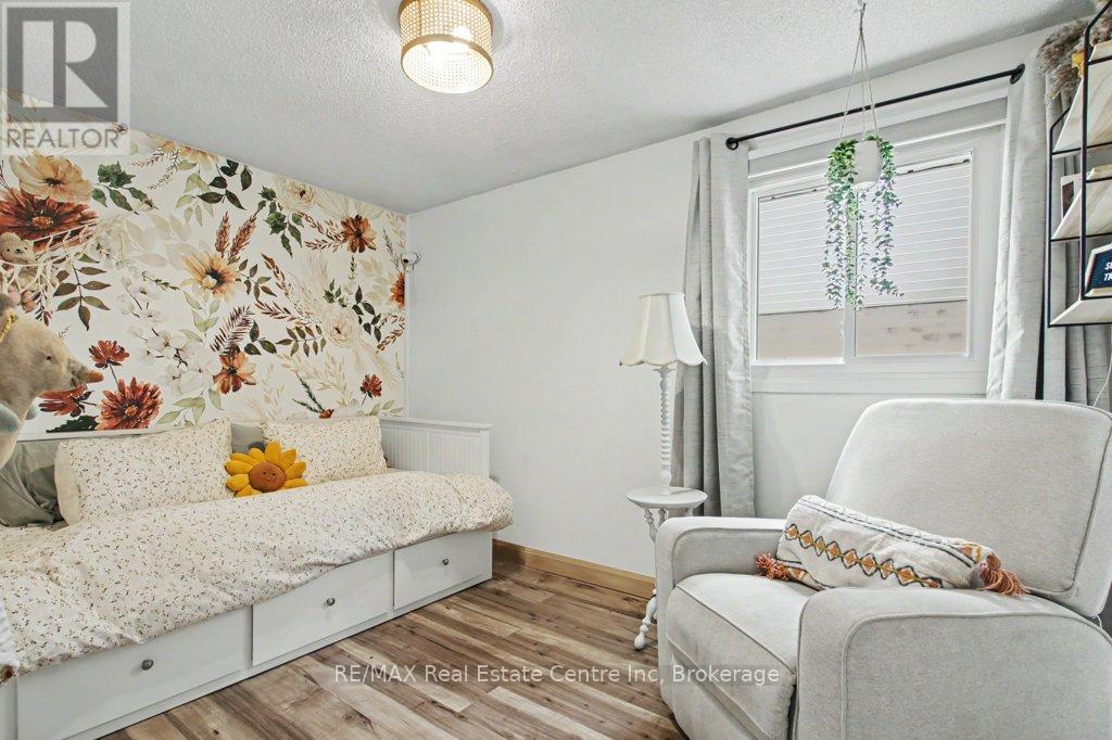 304 AUDEN ROAD - 14