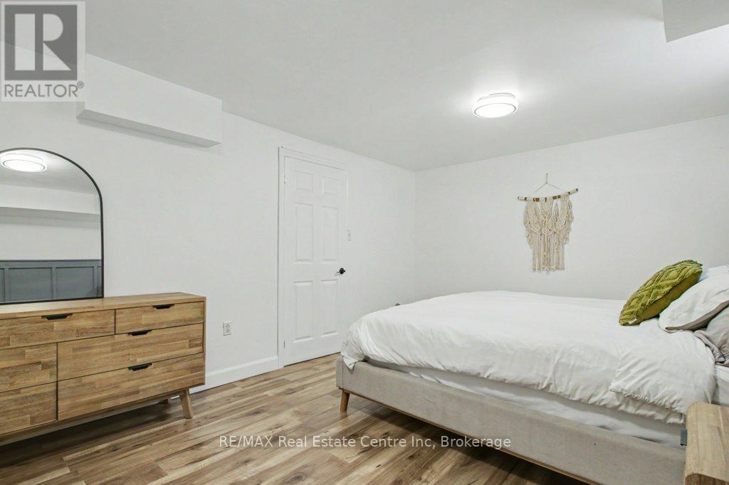 304 AUDEN ROAD - 23