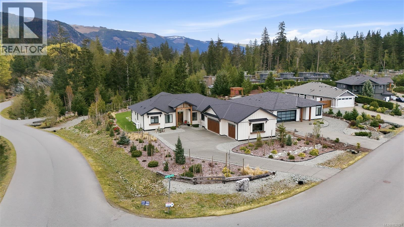 7260 Lakefront Dr - 7